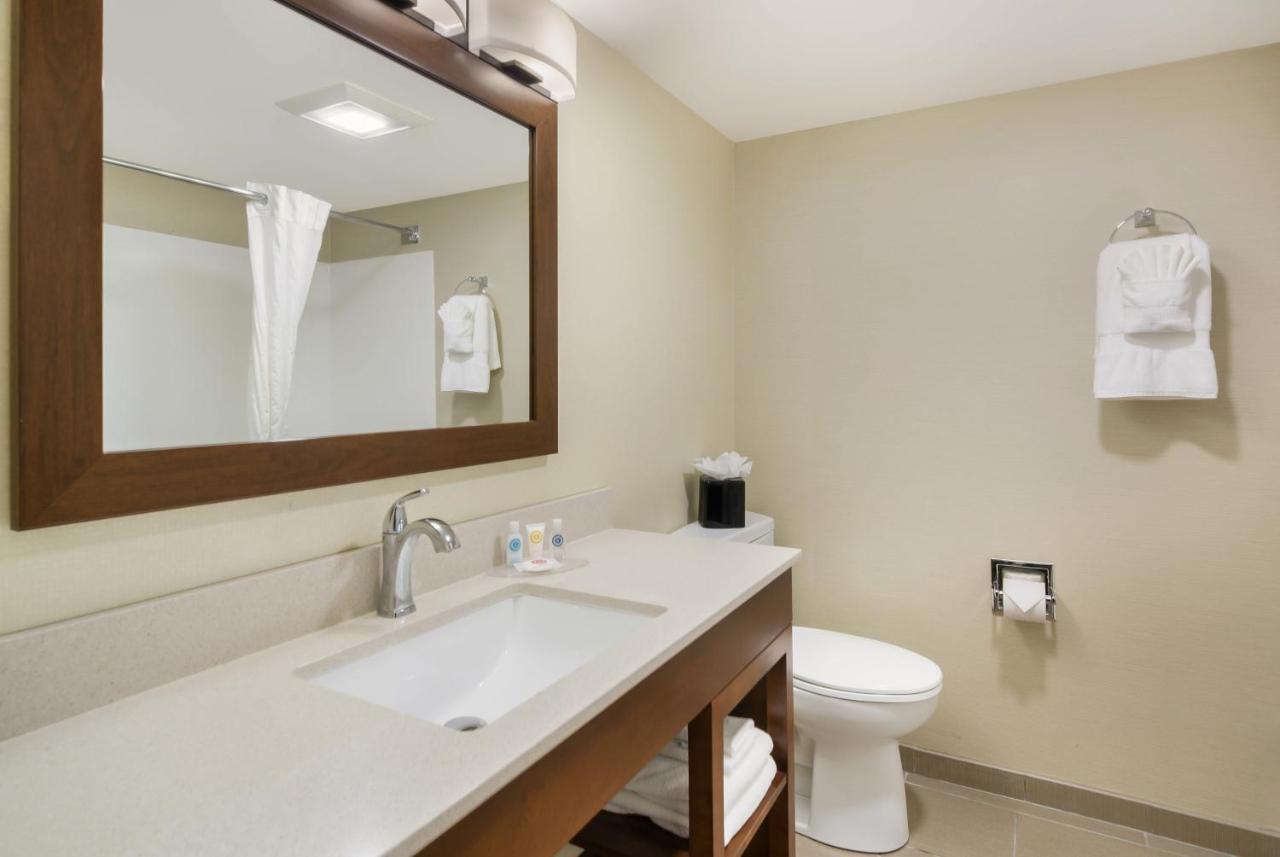 Comfort Inn Virginia Horse Center Lexington Buitenkant foto