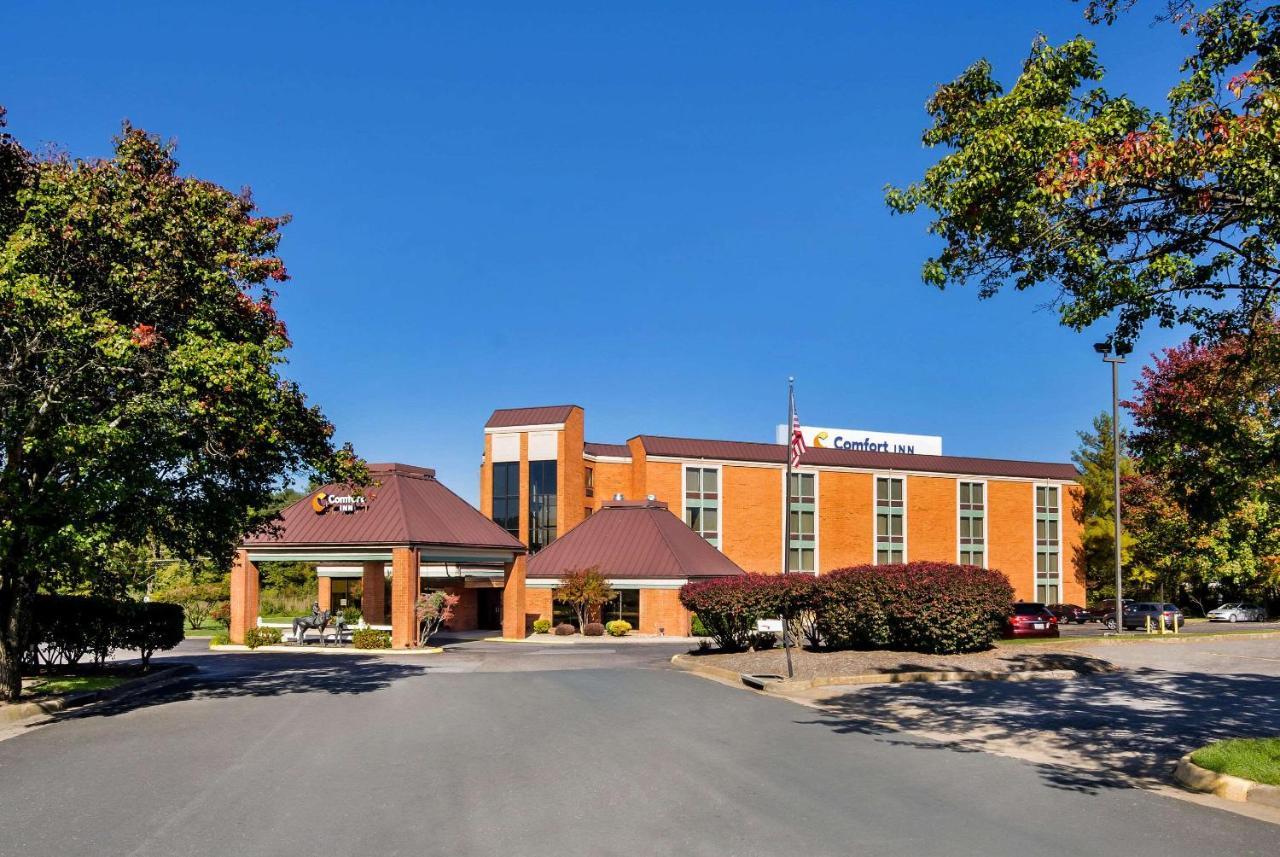 Comfort Inn Virginia Horse Center Lexington Buitenkant foto